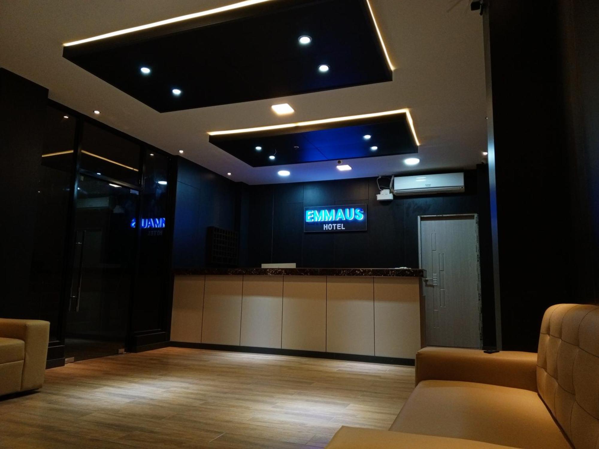 Emmaus Condotel アンヘレス エクステリア 写真